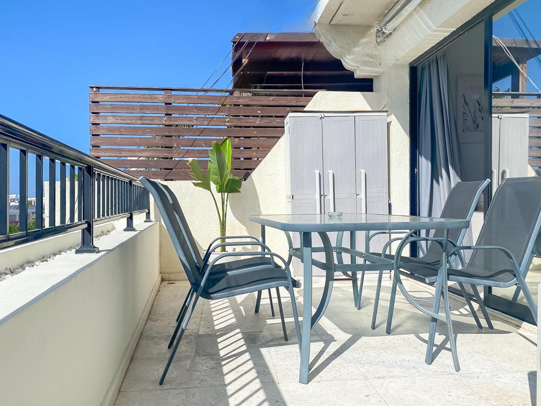 Phaedrus Living: Byzantium Modern City Flat Paphos Exterior foto